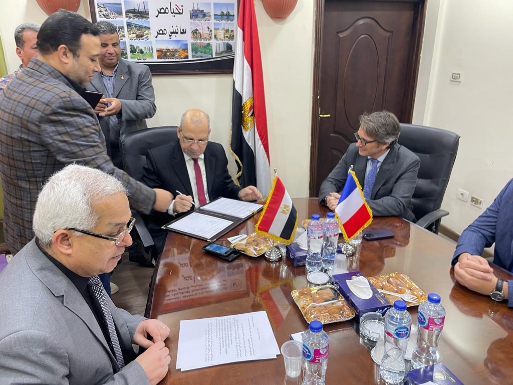 اتفاقية شراكة لصيانة سيارات الشركة